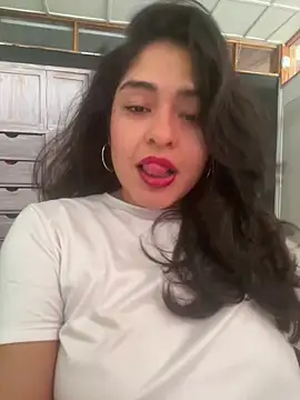 EmilyNoir1 online show from April 2, 2026, 6:49 pm