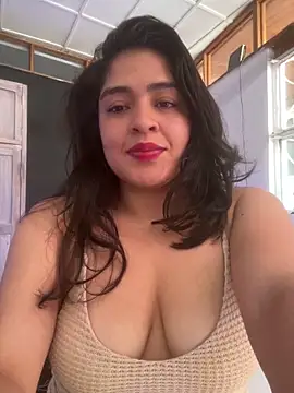 EmilyNoir1 online show from April 5, 2026, 5:32 pm