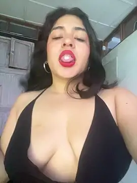 EmilyNoir1 online show from May 24, 2026, 10:53 am