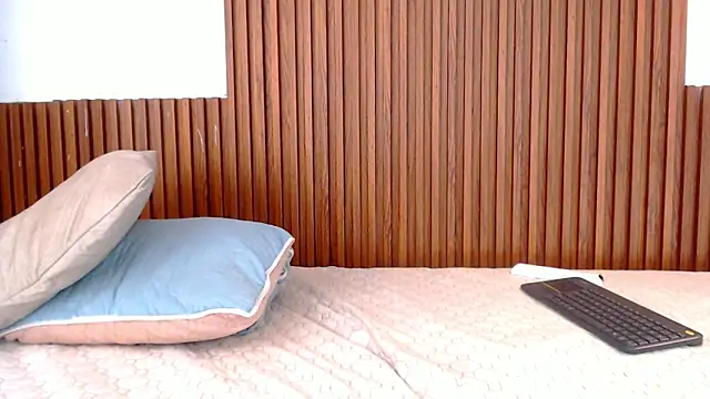 Darwin mayo online show from April 1, 2026, 1:41 pm