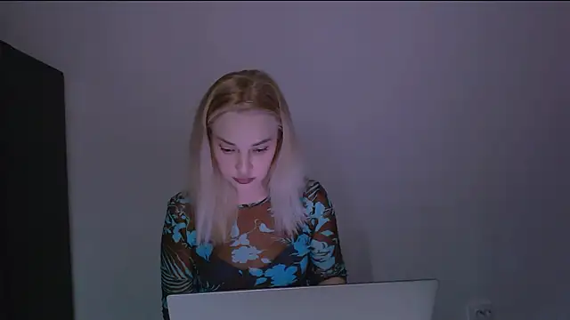 Lia noo regrets online show from February 10, 2026, 6:12 pm