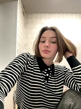 ZariaFlame online show from October 1, 2025, 9:54 pm