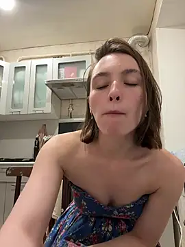 Snapshot of ZariaFlame chatting on July 7, 2026, 11:42 pm ZariaFlame online show from July 7, 2026, 11:42 pm