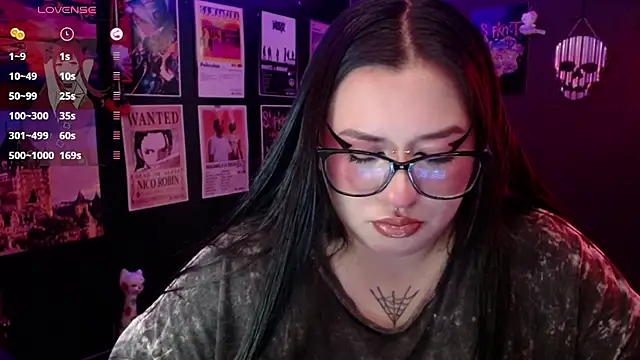 Snapshot of Ravendark_ chatting on July 10, 2026, 7:38 pm Ravendark online show from July 10, 2026, 7:38 pm