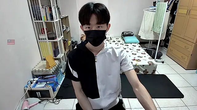 Snapshot of Kerberos_999 chatting on October 21, 2025, 6:25 am Kerberos 999 online show from October 21, 2025, 6:25 am