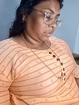 zara-mallus online show from November 9, 2025, 6:39 pm