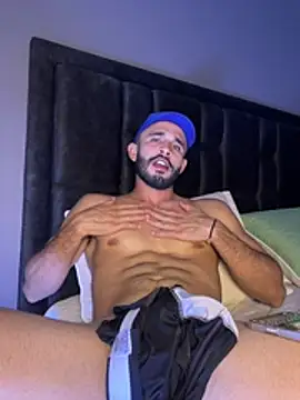 Jacksonfranco online show from February 4, 2026, 4:07 am