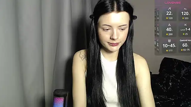 EvaXanny online show from February 15, 2026, 1:52 pm