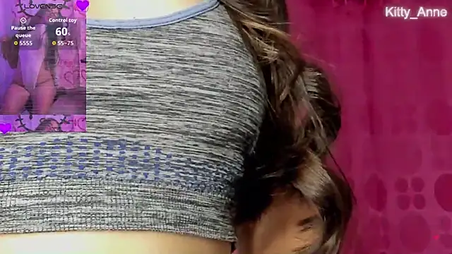 Kitty Anne online show from October 26, 2025, 9:48 am