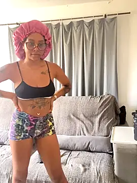 Snapshot of anasasuga chatting on November 3, 2025, 4:30 pm anasasuga online show from November 3, 2025, 4:30 pm