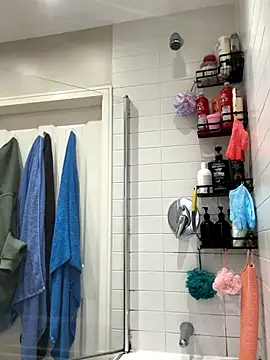 different-strokes online show from October 13, 2025, 4:29 pm