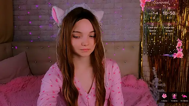 AnimeAlica18 online show from January 14, 2026, 2:50 am