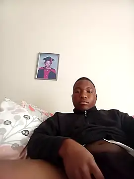 Snapshot of BlamedSimple chatting on November 10, 2025, 8:13 am BlamedSimple online show from November 10, 2025, 8:13 am