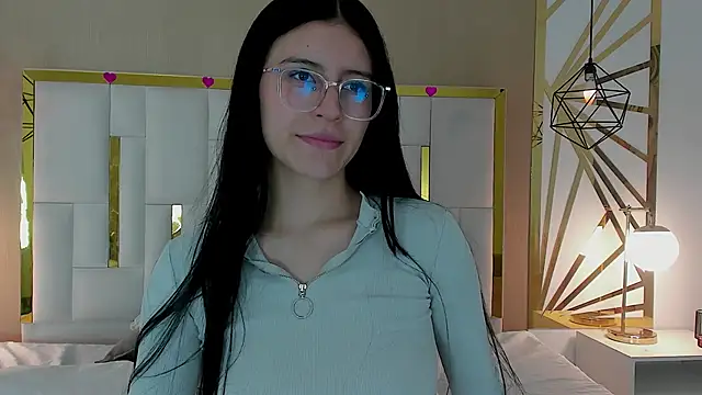 Snapshot of maddy_jaclsonw chatting on September 15, 2025, 12:05 pm maddy jaclsonw online show from September 15, 2025, 12:05 pm