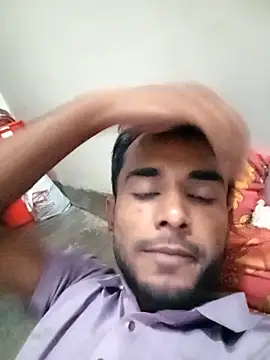 Hotty-couple063 online show from September 8, 2025, 5:01 pm