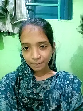 Hotty-couple063 online show from October 19, 2025, 10:16 am