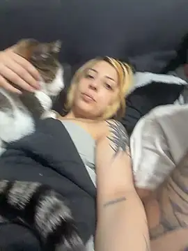 MiaBunnie online show from January 11, 2026, 9:53 pm