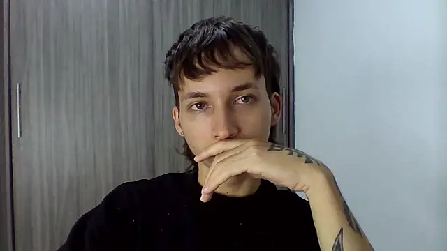 Snapshot of spacehumanz chatting on March 15, 2026, 12:49 am spacehumanz online show from March 15, 2026, 12:49 am