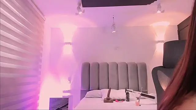 AlliceLover online show from November 12, 2025, 11:54 am