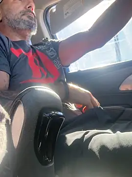 Snapshot of tattedNitalian chatting on November 3, 2025, 3:46 pm tattedNitalian online show from November 3, 2025, 3:46 pm