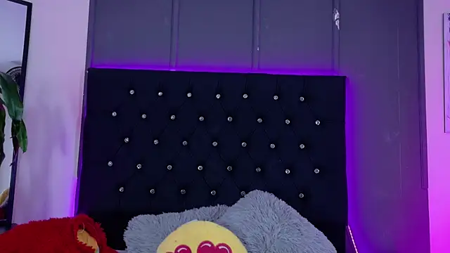 Billie Eilish online show from September 25, 2025, 7:39 pm