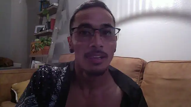 tanjir020 online show from September 17, 2025, 4:41 pm