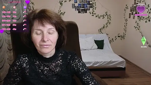 Lia Tito online show from October 2, 2025, 3:30 pm