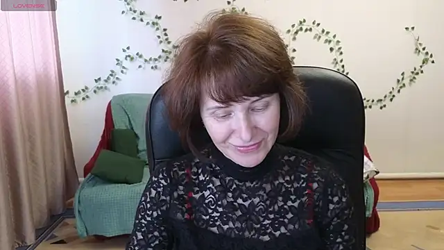 Snapshot of Lia_Tito chatting on April 22, 2026, 10:28 am Lia Tito online show from April 22, 2026, 10:28 am