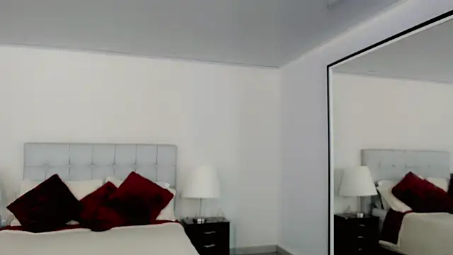 maddissonivanova online show from March 23, 2026, 7:07 pm