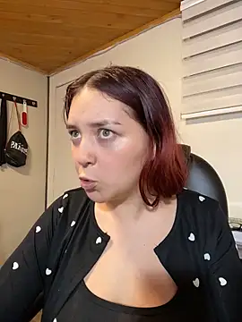 Karen18 boobs online show from March 18, 2026, 3:20 am