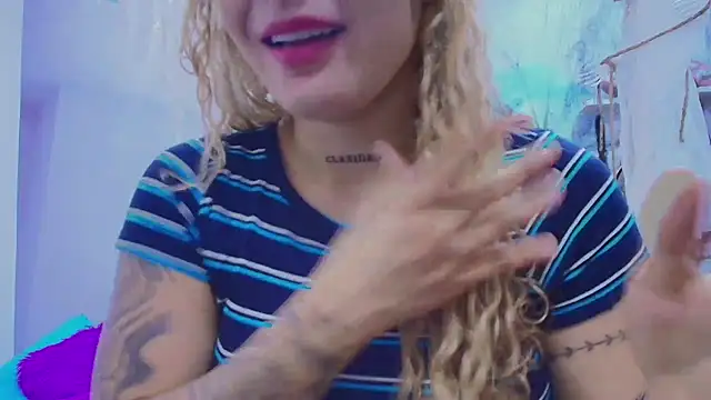 ESMERALDA-BLUE online show from November 2, 2025, 8:11 pm