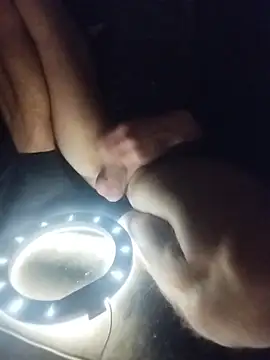 peepformance online show from December 16, 2025, 9:09 pm