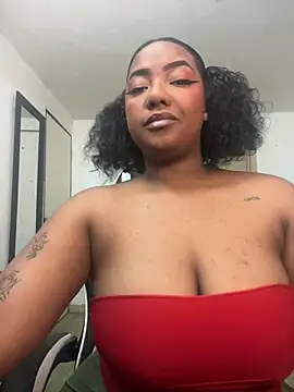 Snapshot of Naomisweett1 chatting on October 26, 2025, 10:58 pm Naomisweett1 online show from October 26, 2025, 10:58 pm