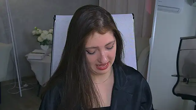 Mary Miiller online show from November 6, 2025, 6:25 am