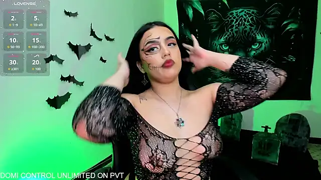 nicol ruizz online show from October 22, 2025, 11:59 pm