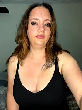 XADICTIVEX online show from October 29, 2025, 8:10 pm