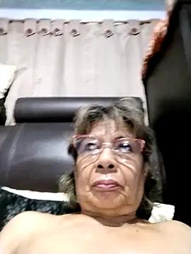 OliviaMorris1 online show from May 25, 2026, 11:55 pm