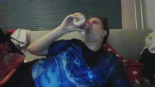 Snapshot of JasperGeil chatting on December 3, 2025, 11:36 pm JasperGeil online show from December 3, 2025, 11:36 pm
