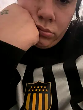 valen1891 online show from October 26, 2025, 3:12 am