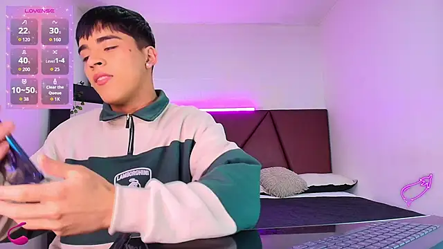 Lucass love online show from September 12, 2025, 1:11 pm