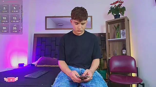 Lucass love online show from February 12, 2026, 7:31 pm