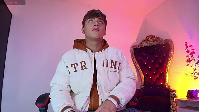 Lucass love online show from March 23, 2026, 1:37 pm