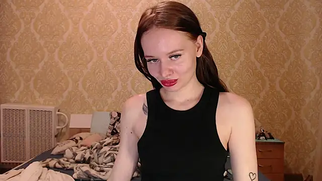 Snapshot of Kitkaat00 chatting on November 19, 2025, 6:52 pm Kitkaat00 online show from November 19, 2025, 6:52 pm