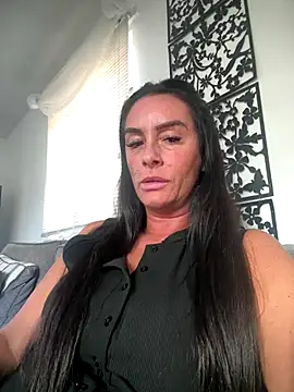 Islaymae gilf online show from September 20, 2025, 4:30 pm