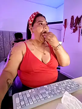 AndreaKinky online show from November 21, 2025, 8:13 am