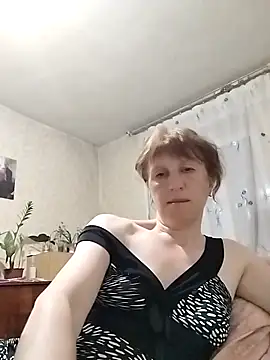 Flower2931 online show from April 2, 2026, 7:22 pm