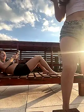 Snapshot of tetutamy chatting on October 4, 2025, 9:13 pm tetutamy online show from October 4, 2025, 9:13 pm