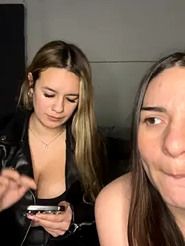 Snapshot of tetutamy chatting on October 7, 2025, 3:58 am tetutamy online show from October 7, 2025, 3:58 am