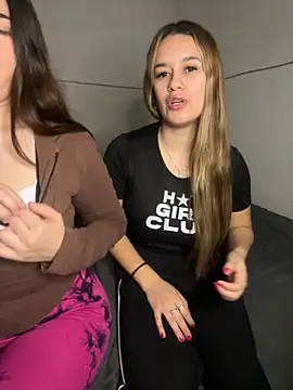 Snapshot of tetutamy chatting on October 13, 2025, 11:16 pm tetutamy online show from October 13, 2025, 11:16 pm