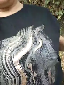 BigAssMom  online show from September 28, 2025, 2:22 pm